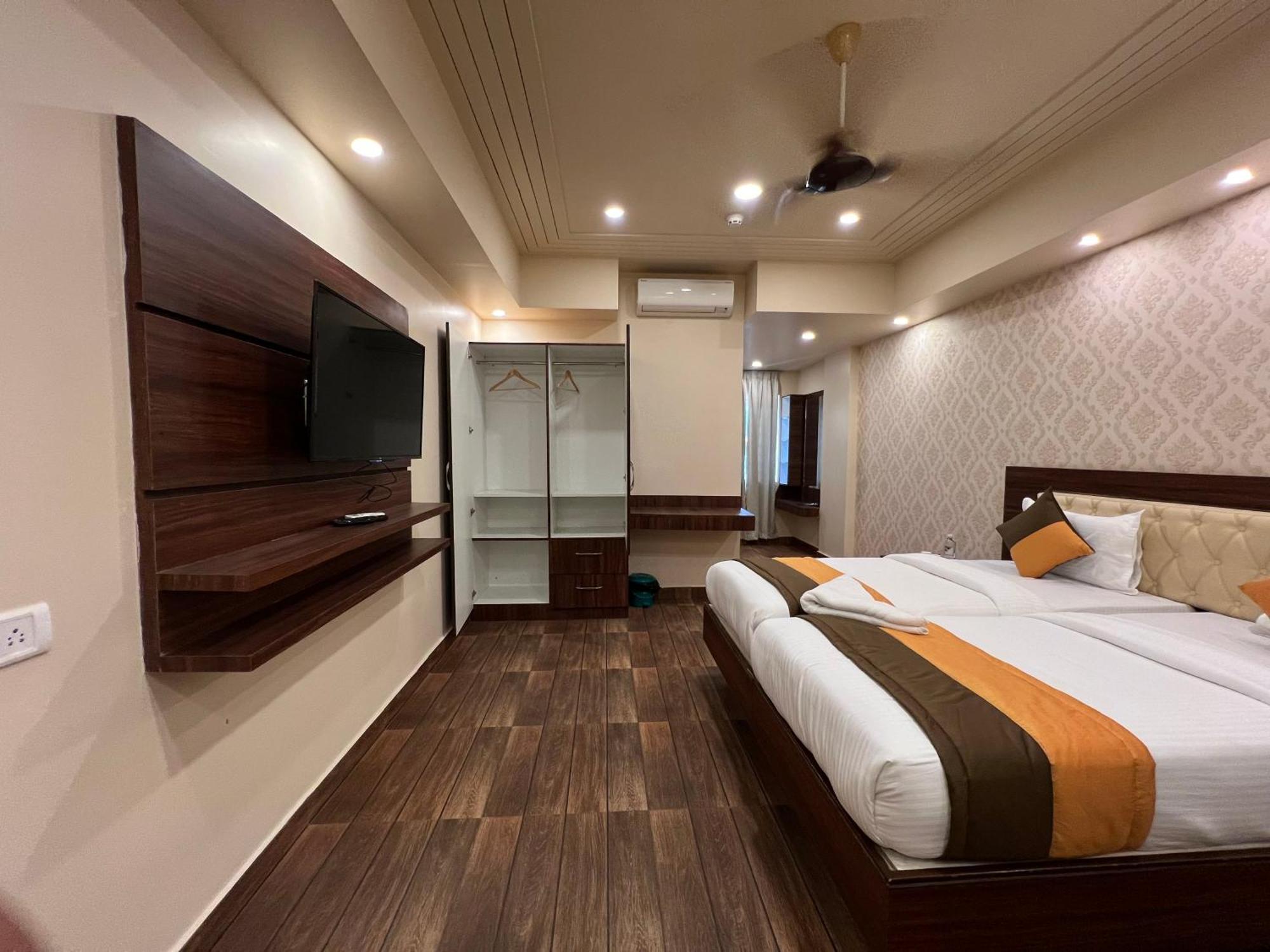 Grand Falcon Electronic City Kammasandra Exterior photo